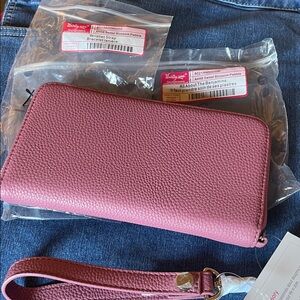 All About the Benjamins Wallet by Thirty-one with Wristlet Strap